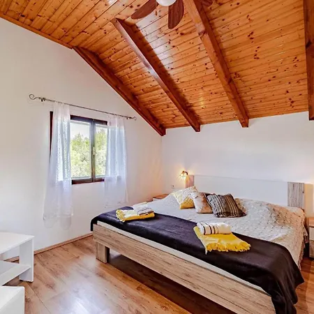 Villa Ivan With Heated Pool By Guide *